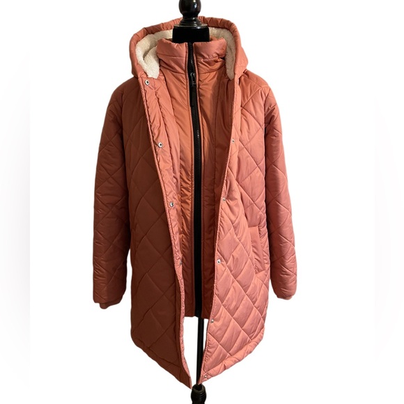 NWOT Maurices Pink Quilted Hooded Puffer Jacket Size L - Picture 3 of 5